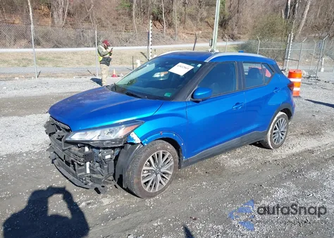 2021 Nissan Kicks Sv Xtronic Cvt z USA, uszkodzony, nr VIN 3N1CP5CV4ML523482